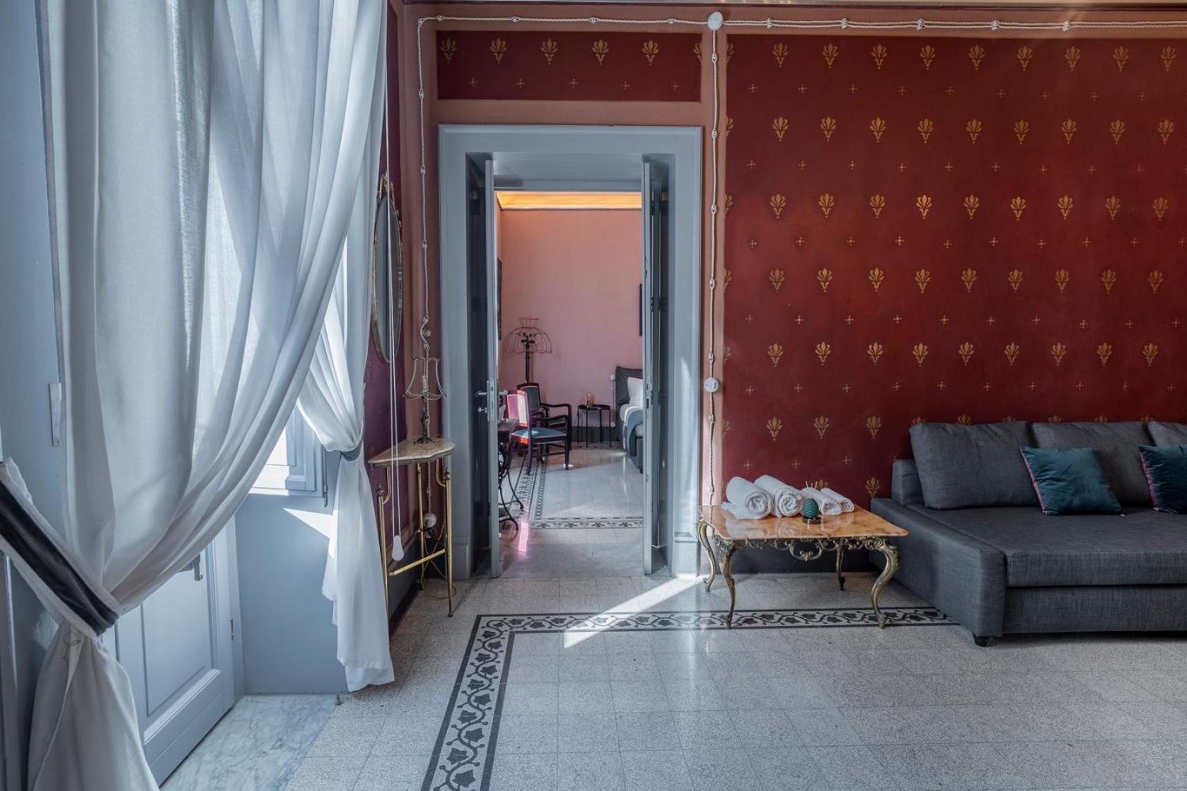 360Me Palace Мессина Экстерьер фото